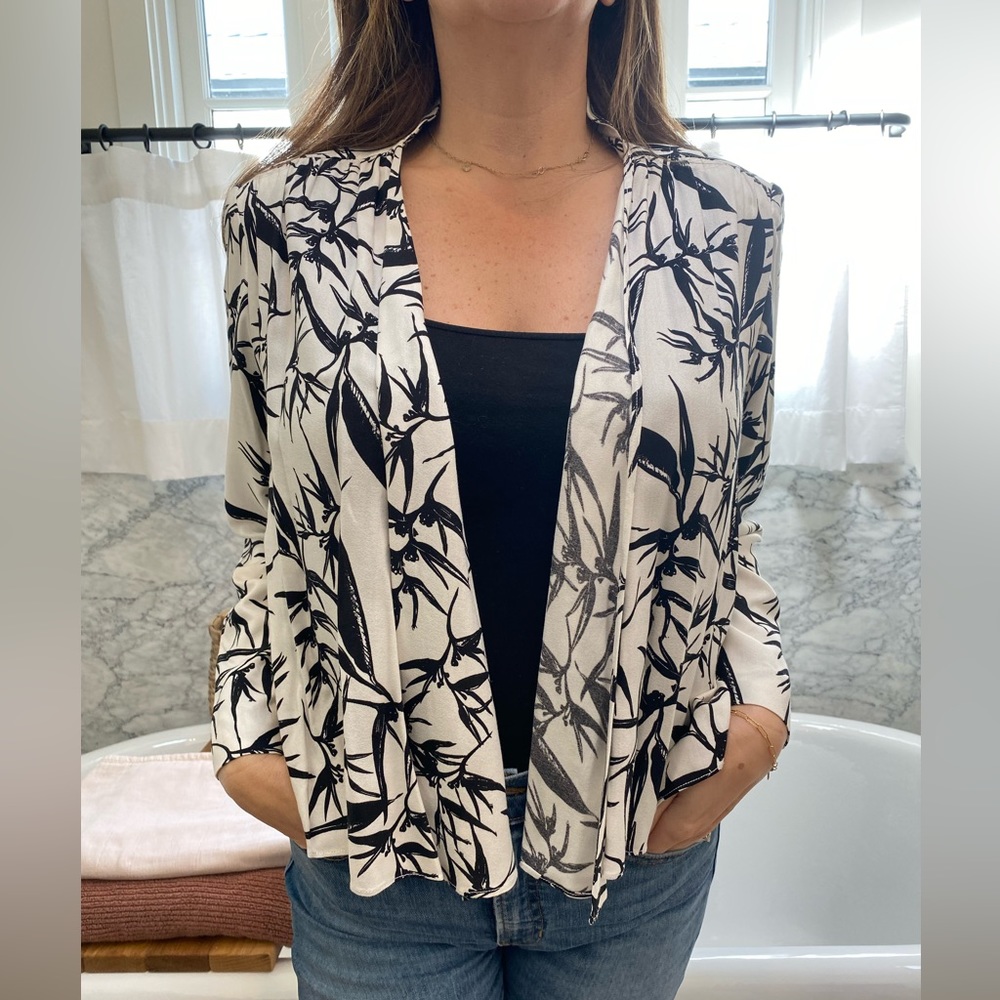 ALICE + Olivia Black White Crop Leaf Tropical Print Blazer Jacket Womens Size M